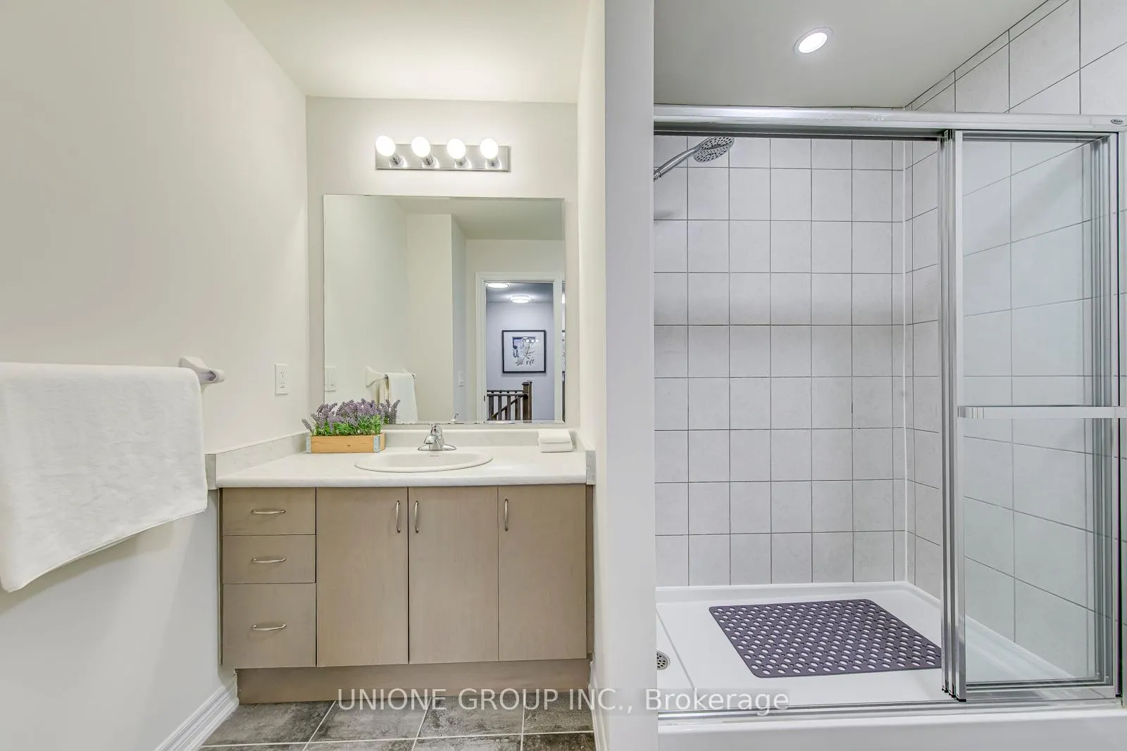 Photo 35 of 1458 Pratt Heights, Milton, Ford — HOMEH