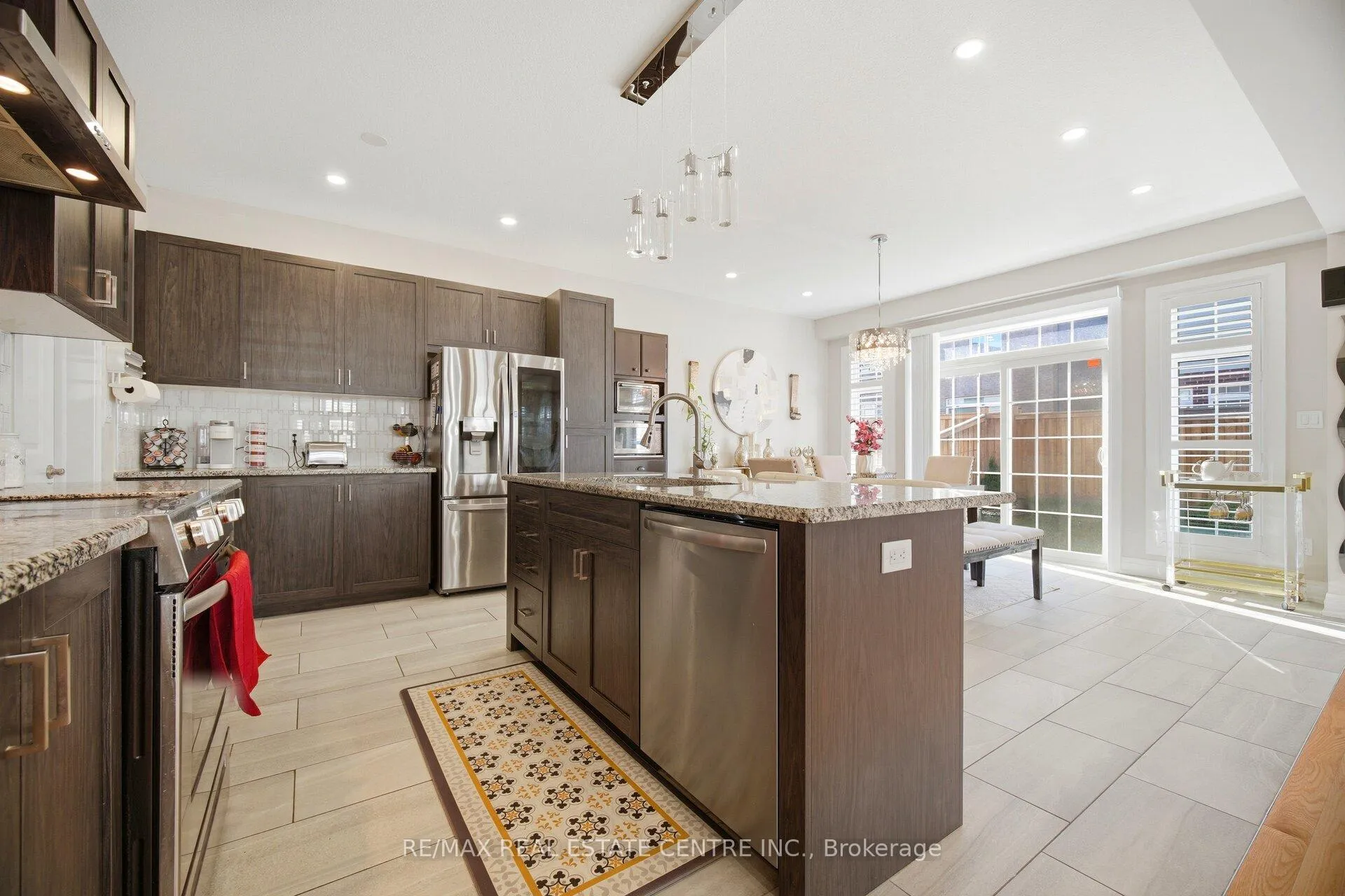 Photo 38 of 127 Monarch Woods Drive, Kitchener, Doon South — HOMEH