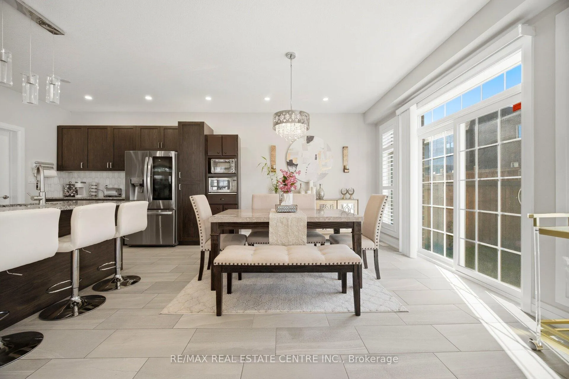 Photo 39 of 127 Monarch Woods Drive, Kitchener, Doon South — HOMEH
