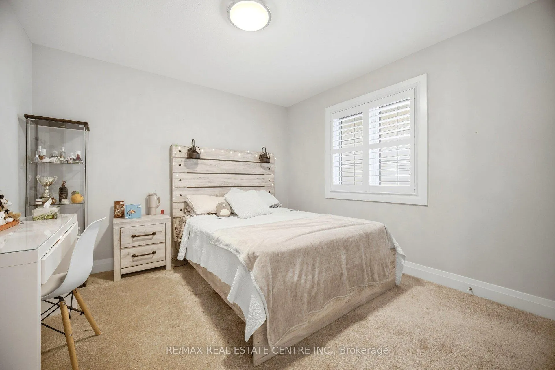 Photo 24 of 127 Monarch Woods Drive, Kitchener, Doon South — HOMEH