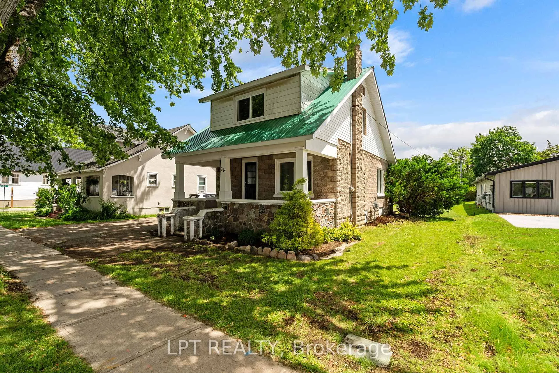 Photo 3 of 38 Main Street N, Huron East, Seaforth — HOMEH