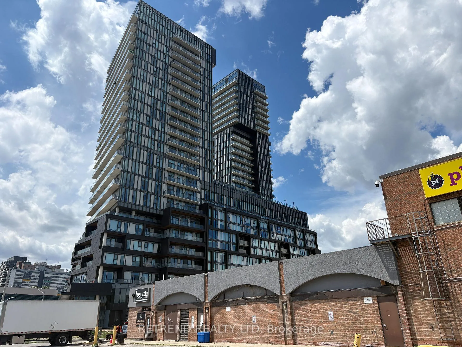 Photo 33 of Unit 2310, 10 Graphophone Grove, Toronto, Dovercourt-Wallace Emerson-Junction — HOMEH