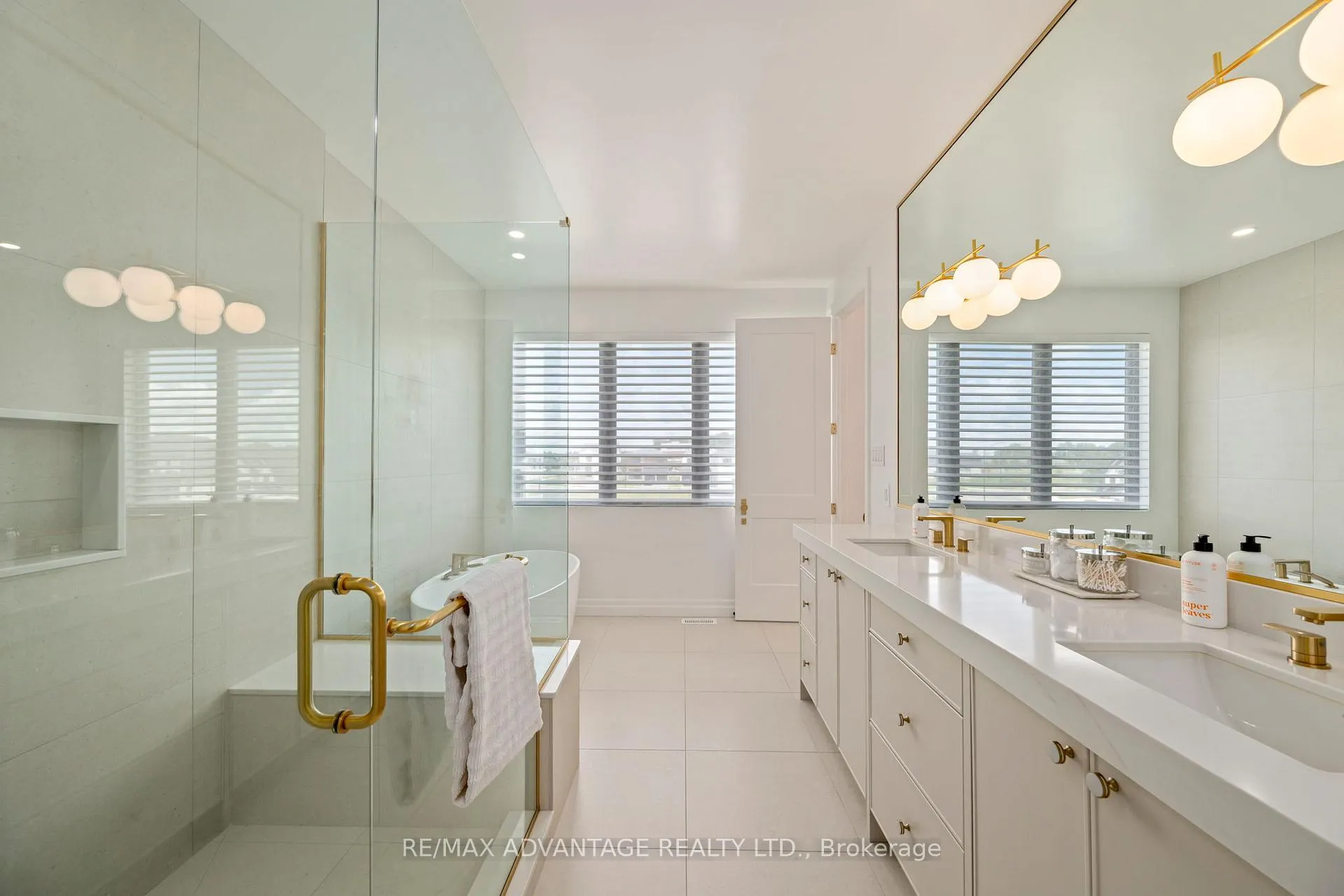 Photo 26 of 1653 Medway Park Drive, London, North S — HOMEH