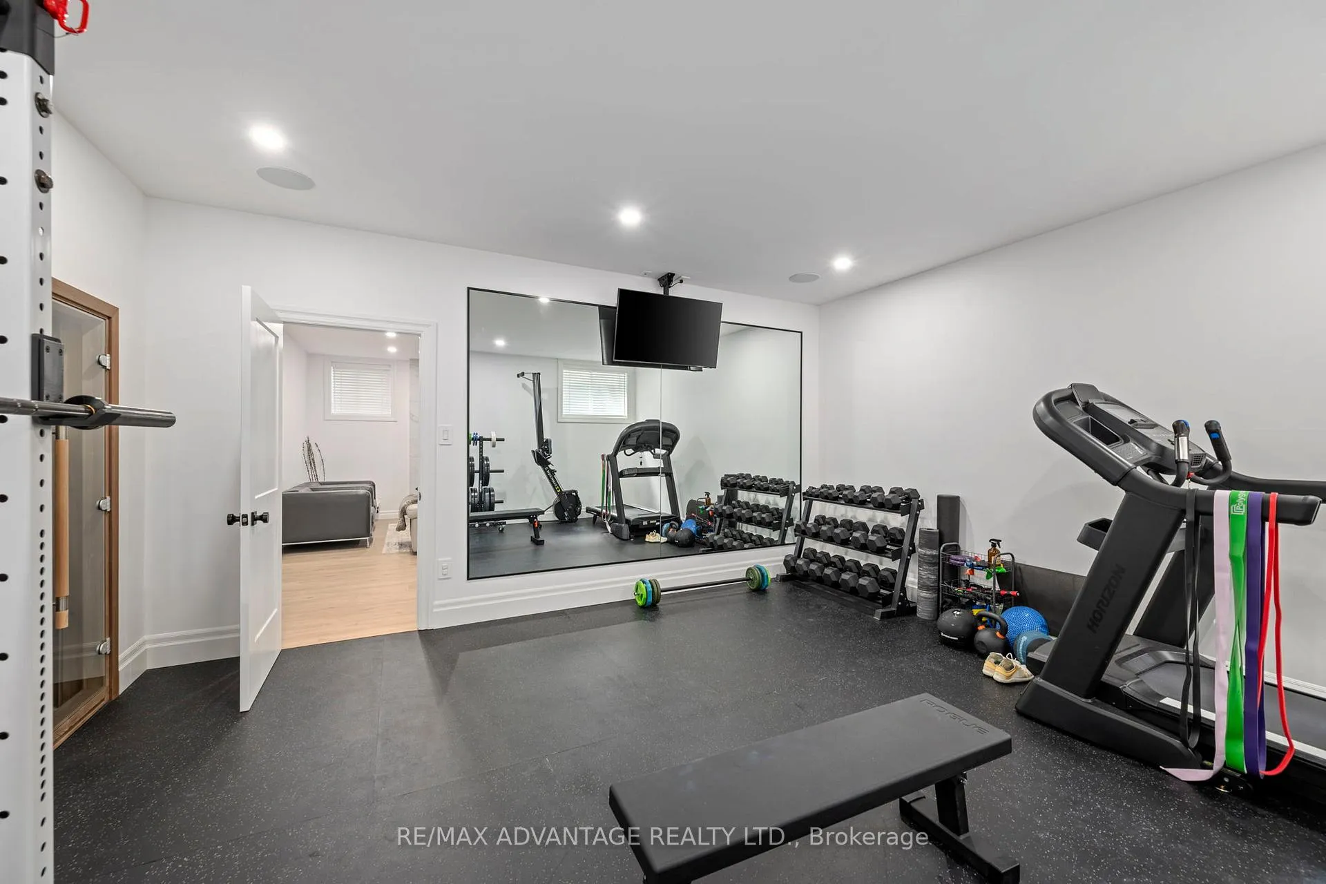 Photo 39 of 1653 Medway Park Drive, London, North S — HOMEH