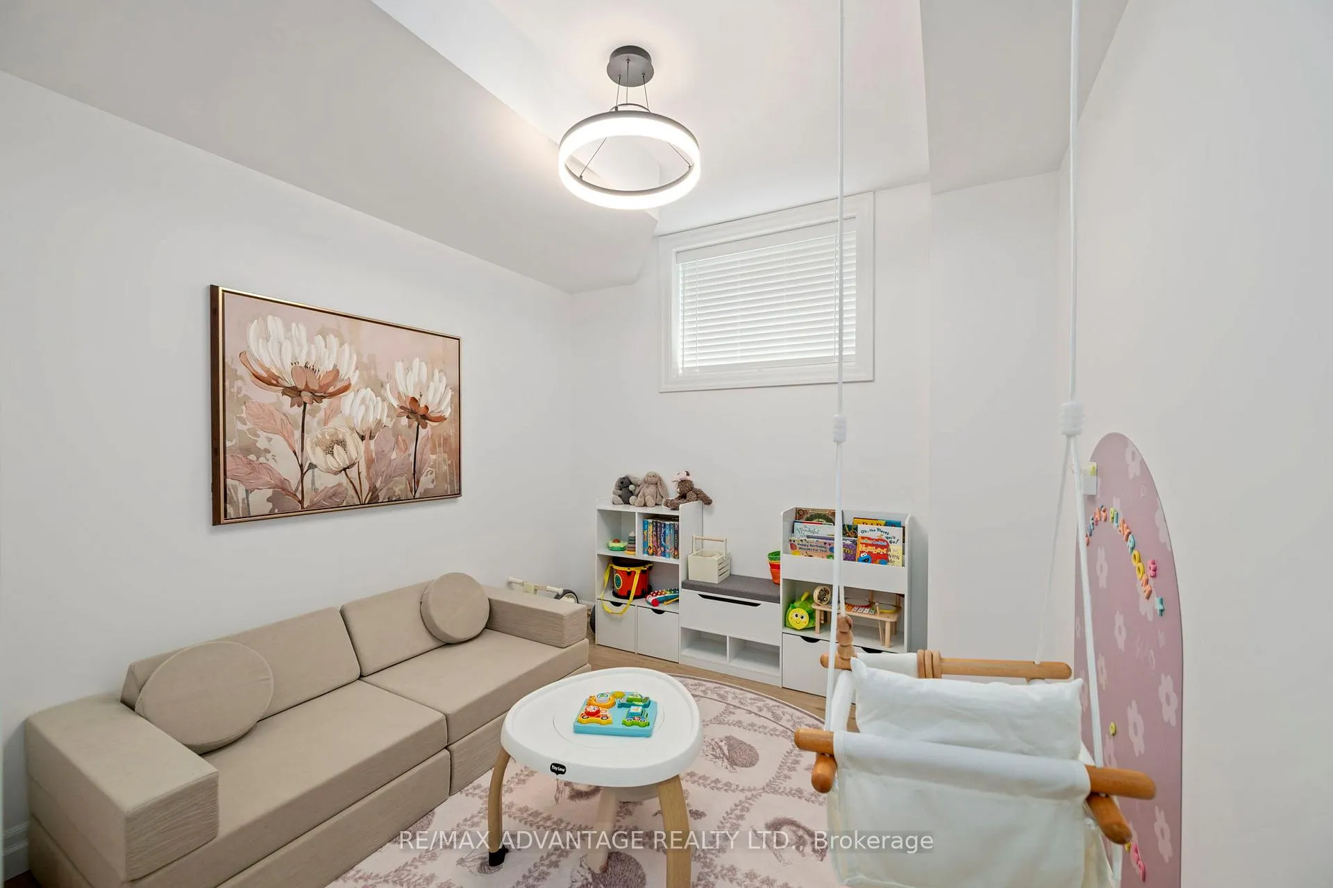 Photo 42 of 1653 Medway Park Drive, London, North S — HOMEH