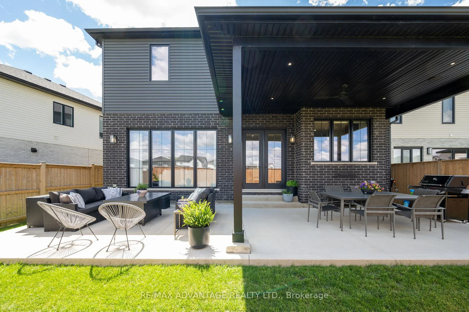 Photo 48 of 1653 Medway Park Drive, London, North S — HOMEH