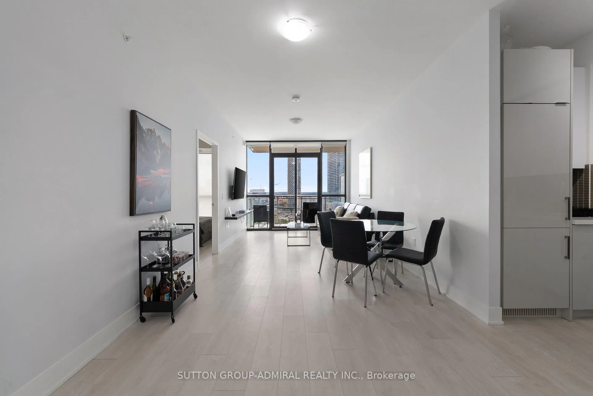 Photo 7 of Unit 1104, 2916 Highway 7, Vaughan, Concord — HOMEH