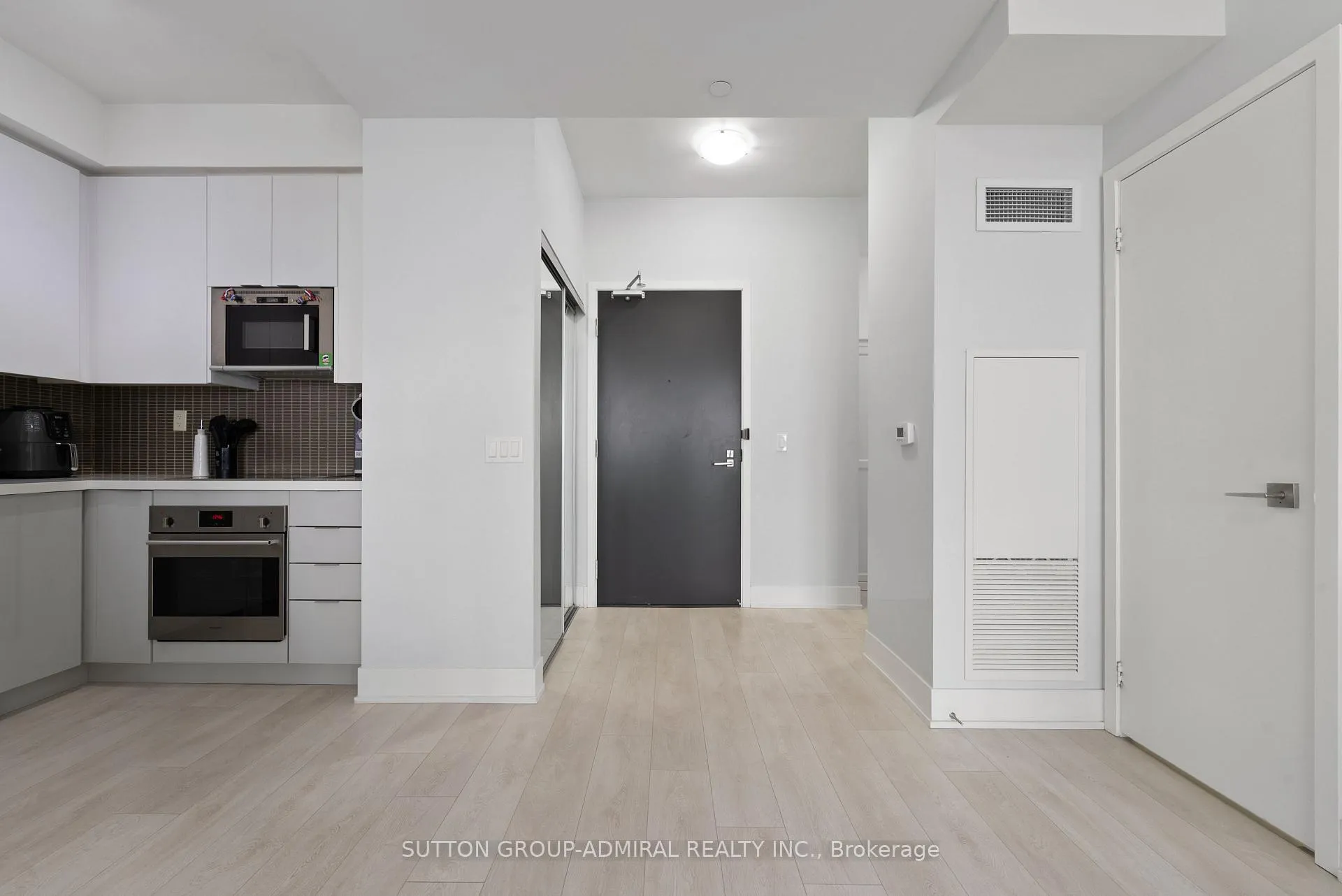 Photo 18 of Unit 1104, 2916 Highway 7, Vaughan, Concord — HOMEH
