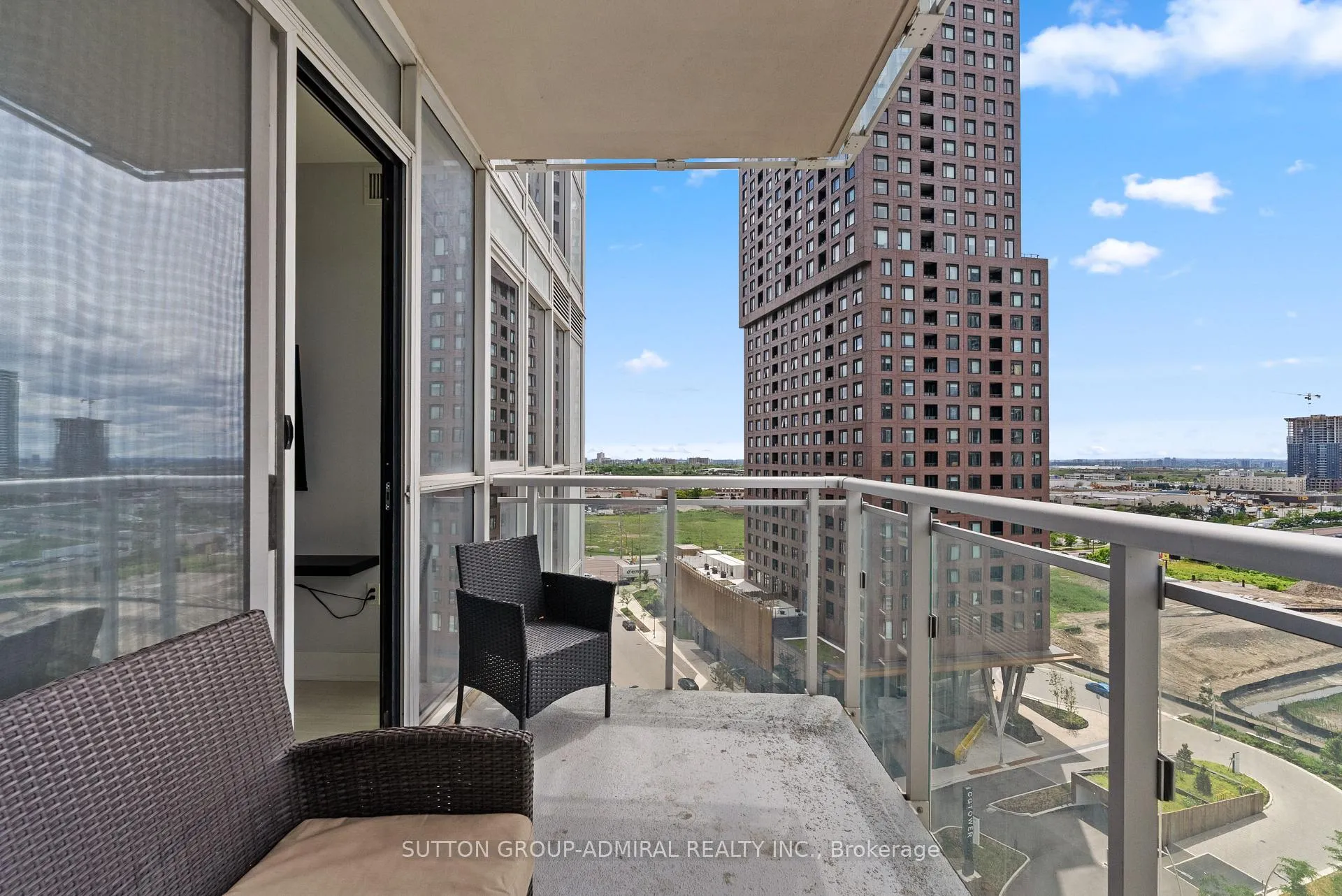 Photo 22 of Unit 1104, 2916 Highway 7, Vaughan, Concord — HOMEH