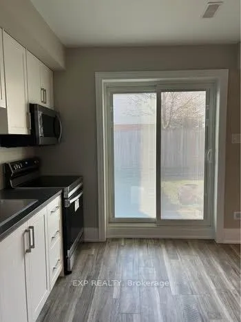 Photo 4 of Unit Lower, 4308 Curia Crescent, Mississauga, Rathwood — HOMEH