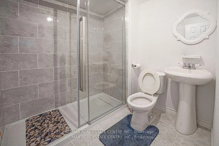 Photo 27 of 39 Mcarthur Drive, Guelph, Pineridge/Westminster Woods — HOMEH