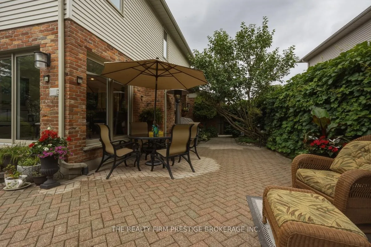 Photo 43 of 183 Pine Valley Drive, London, South N — HOMEH