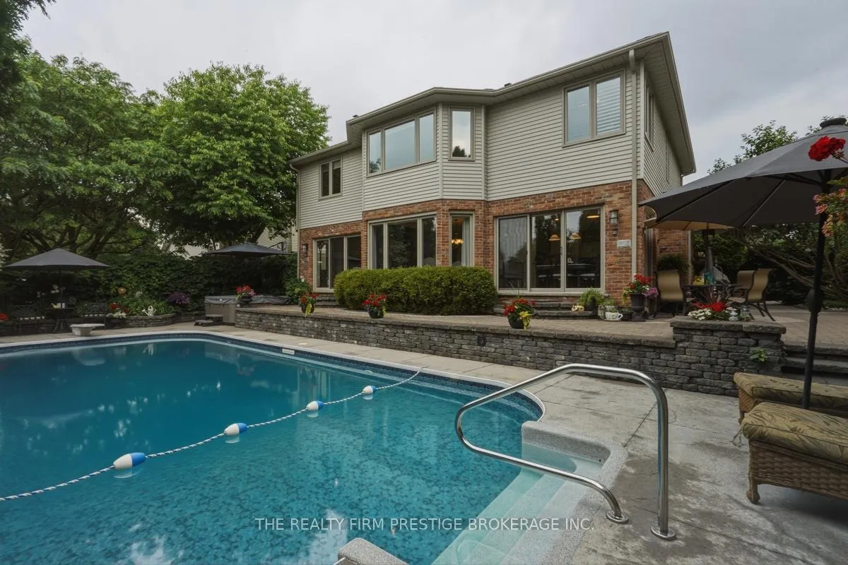 Photo 44 of 183 Pine Valley Drive, London, South N — HOMEH