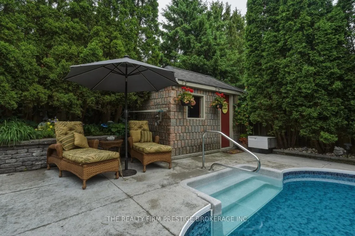 Photo 47 of 183 Pine Valley Drive, London, South N — HOMEH
