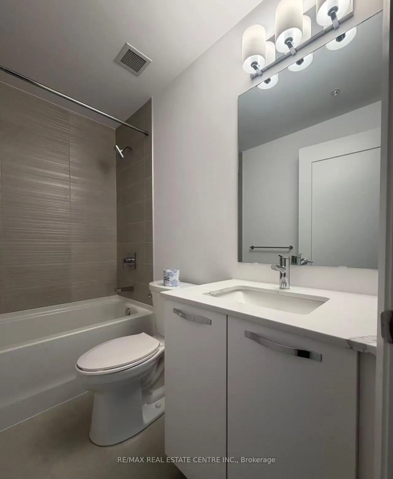 Photo 7 of Unit 1607, 75 James Street S, Hamilton, Corktown — HOMEH