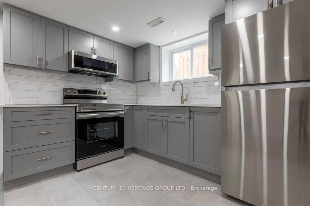 Photo 9 of Unit Lower, 291 East 24th Street, Hamilton, Burkholme — HOMEH