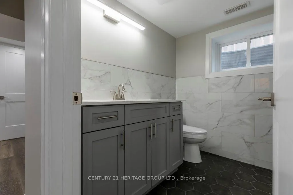 Photo 17 of Unit Lower, 291 East 24th Street, Hamilton, Burkholme — HOMEH