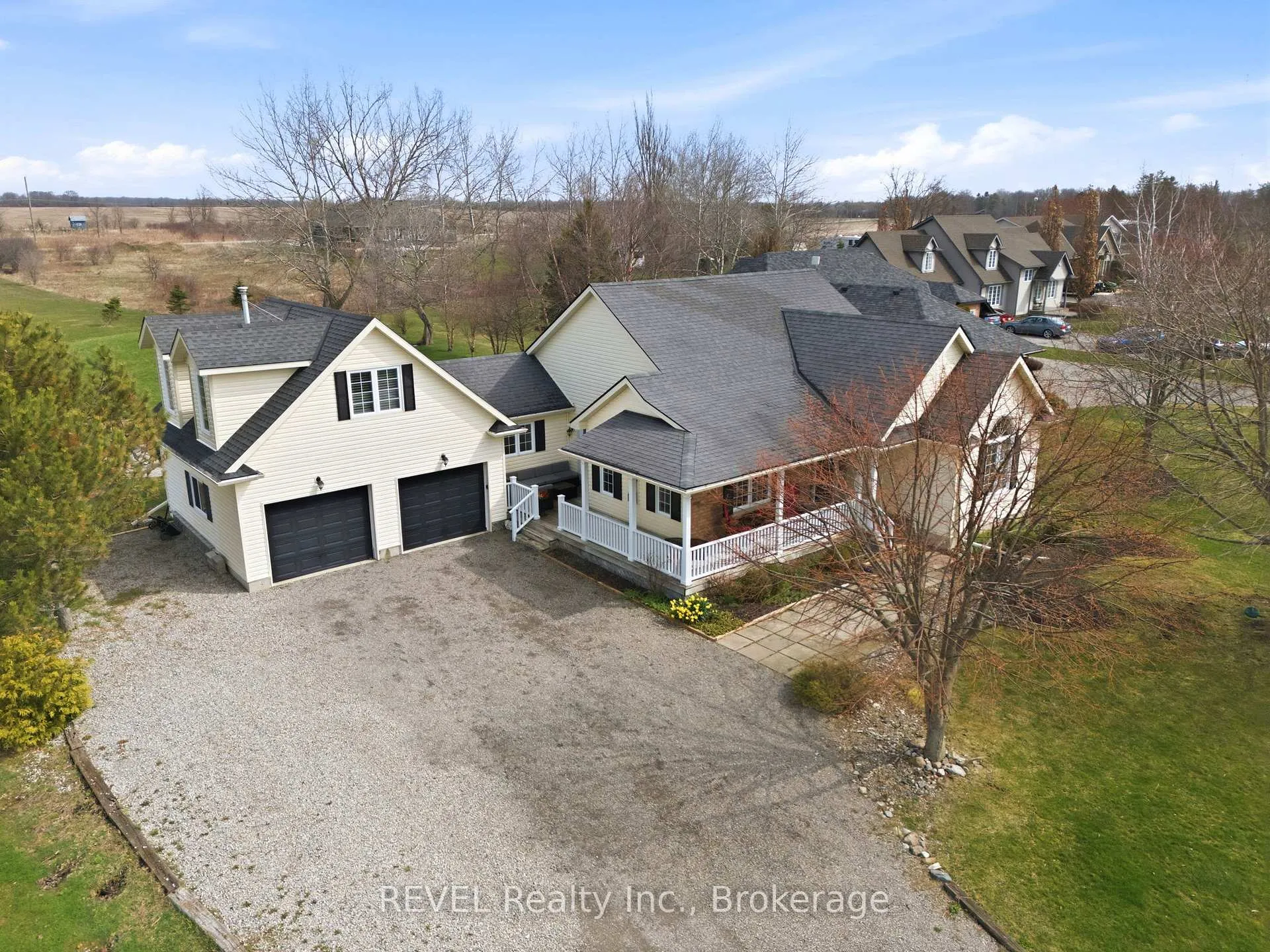 Photo 1 of 17 Stonehaven Road, Haldimand, Dunnville — HOMEH