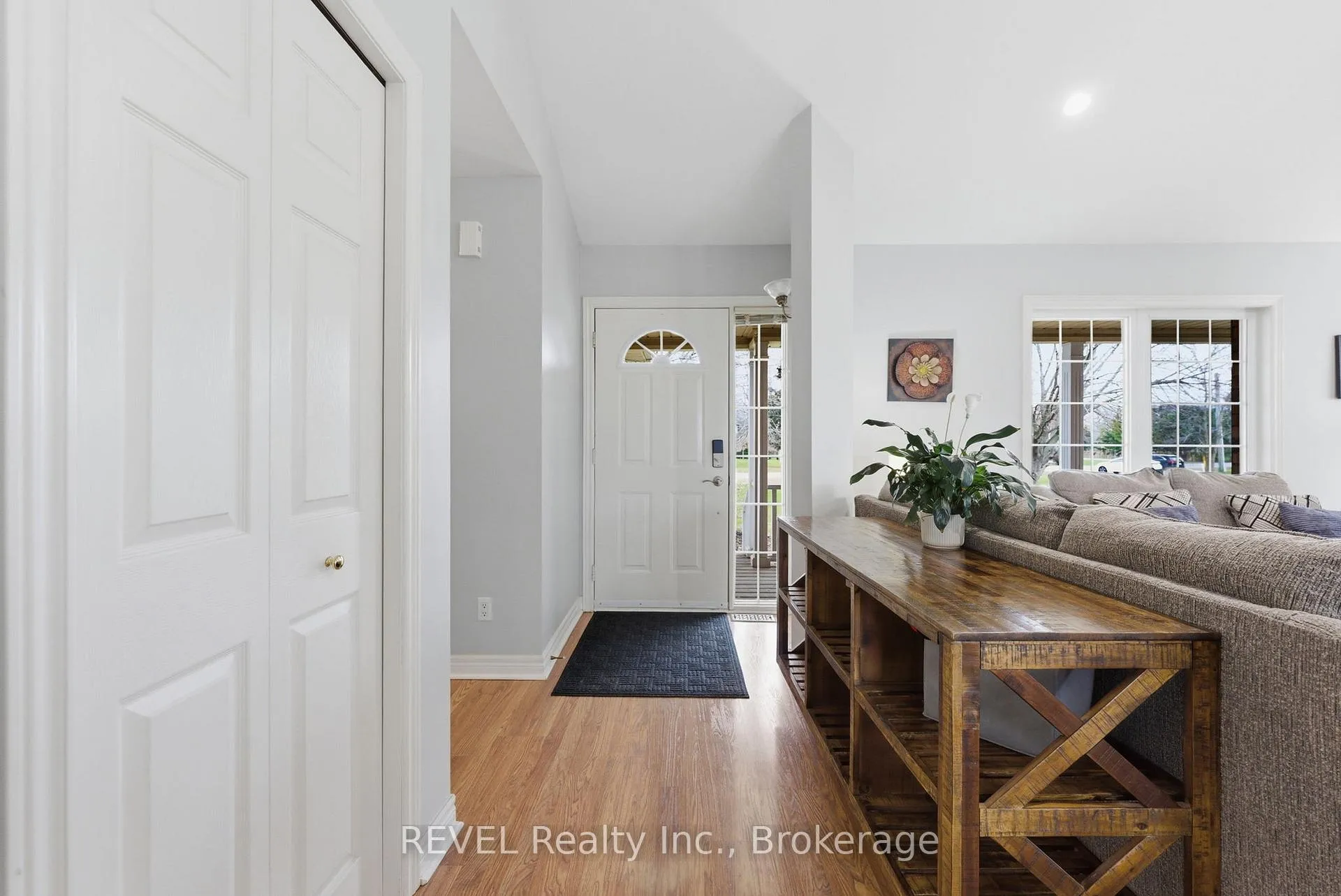 Photo 6 of 17 Stonehaven Road, Haldimand, Dunnville — HOMEH