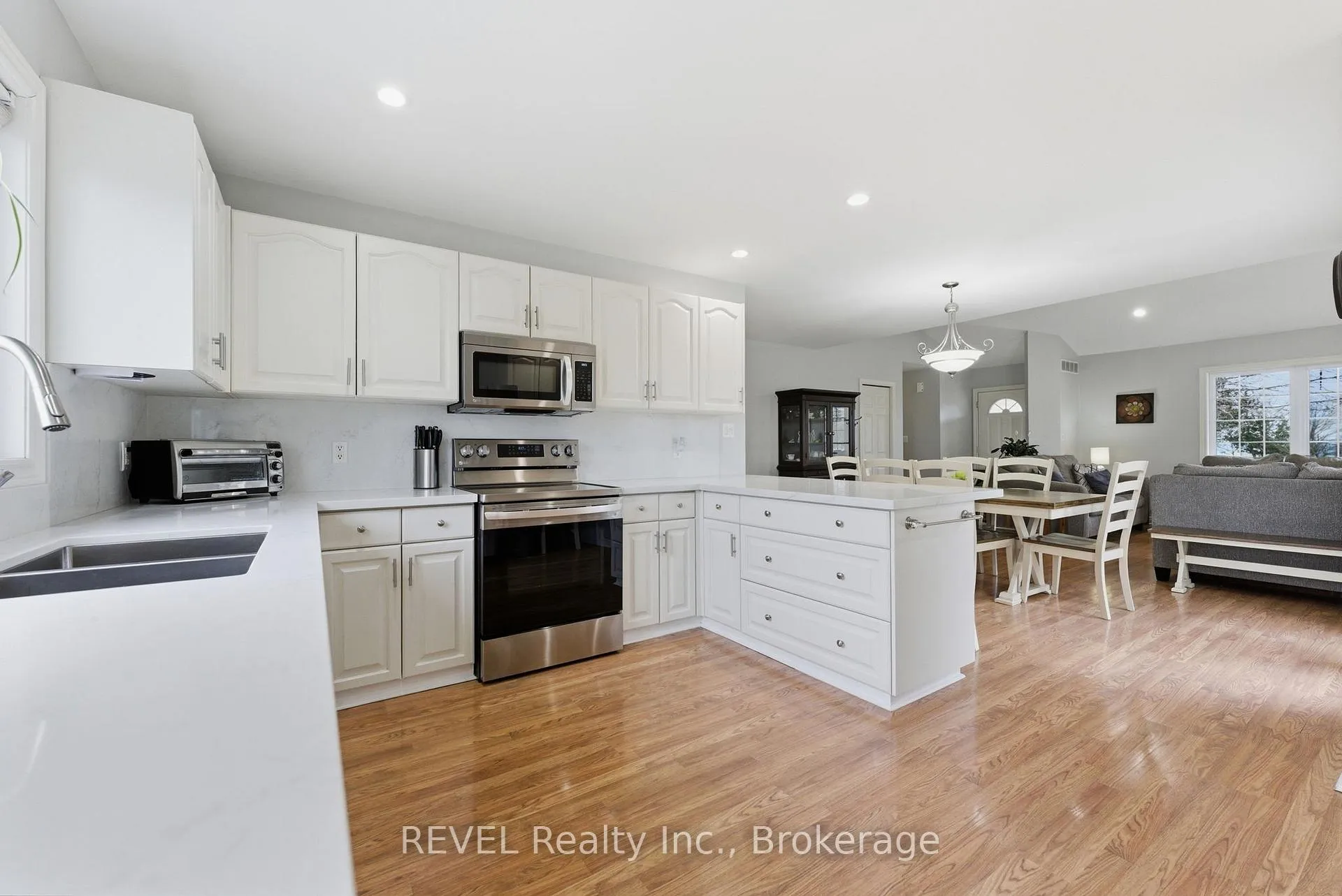 Photo 12 of 17 Stonehaven Road, Haldimand, Dunnville — HOMEH