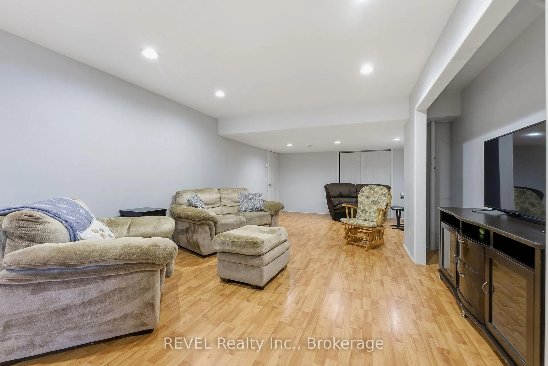 Photo 27 of 17 Stonehaven Road, Haldimand, Dunnville — HOMEH