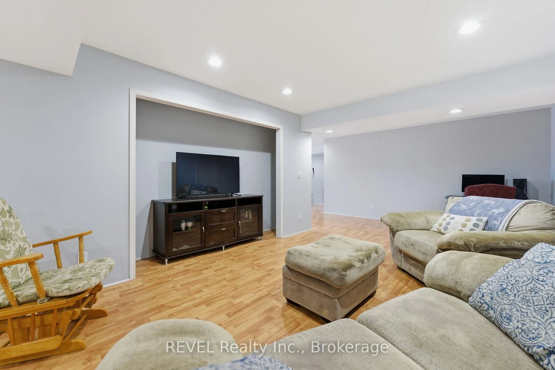 Photo 28 of 17 Stonehaven Road, Haldimand, Dunnville — HOMEH