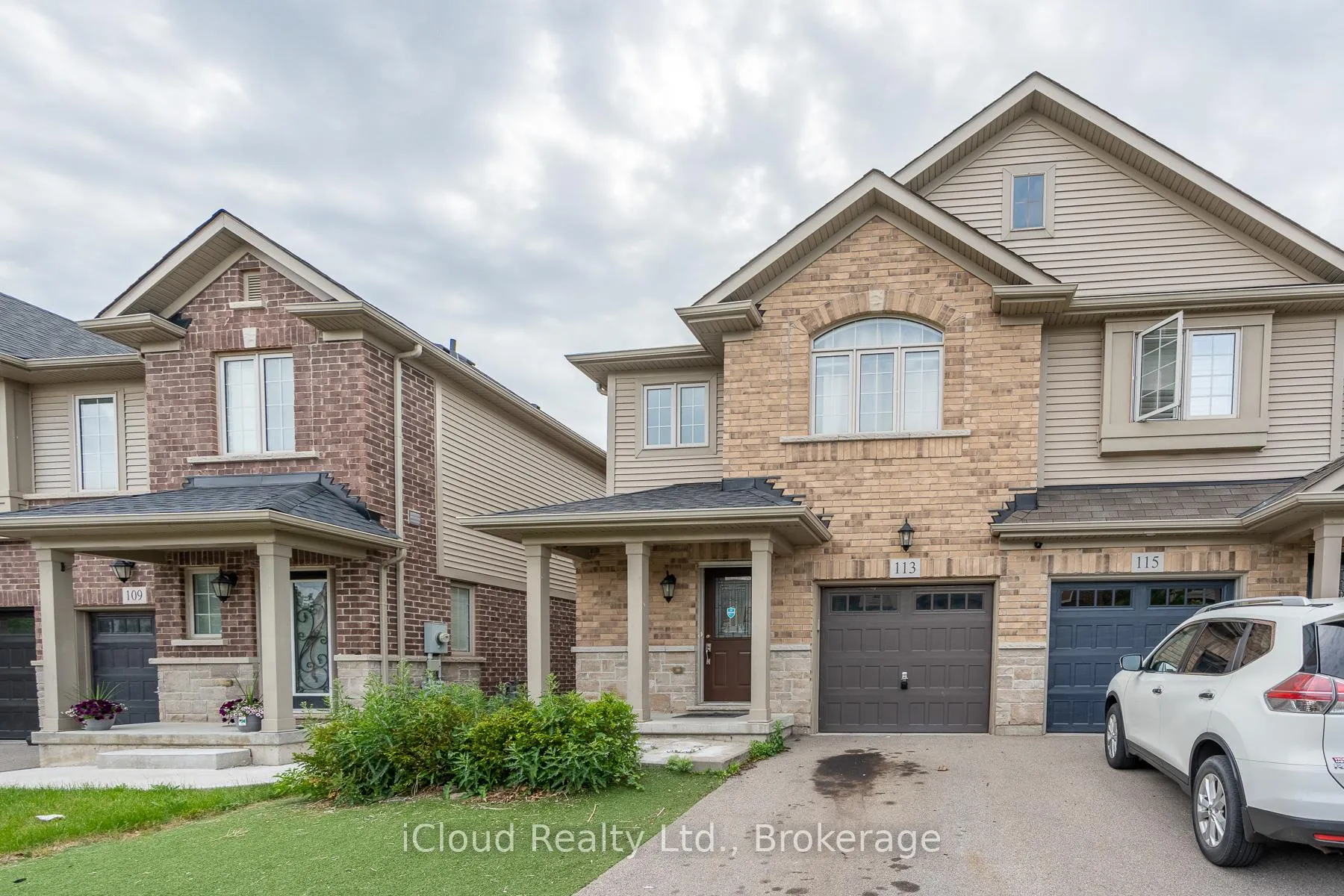 Photo 1 of 113 Echovalley Drive, Hamilton, Stoney Creek Mountain — HOMEH