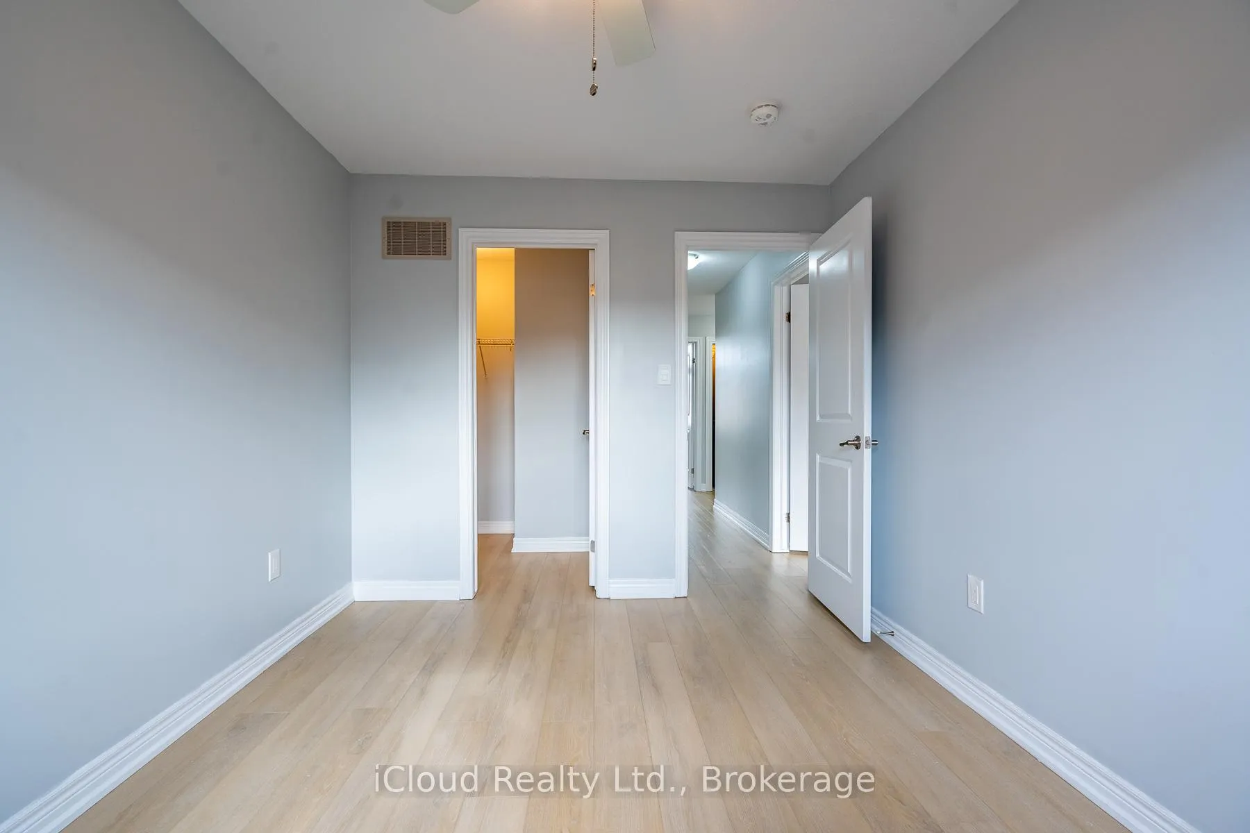 Photo 14 of 113 Echovalley Drive, Hamilton, Stoney Creek Mountain — HOMEH