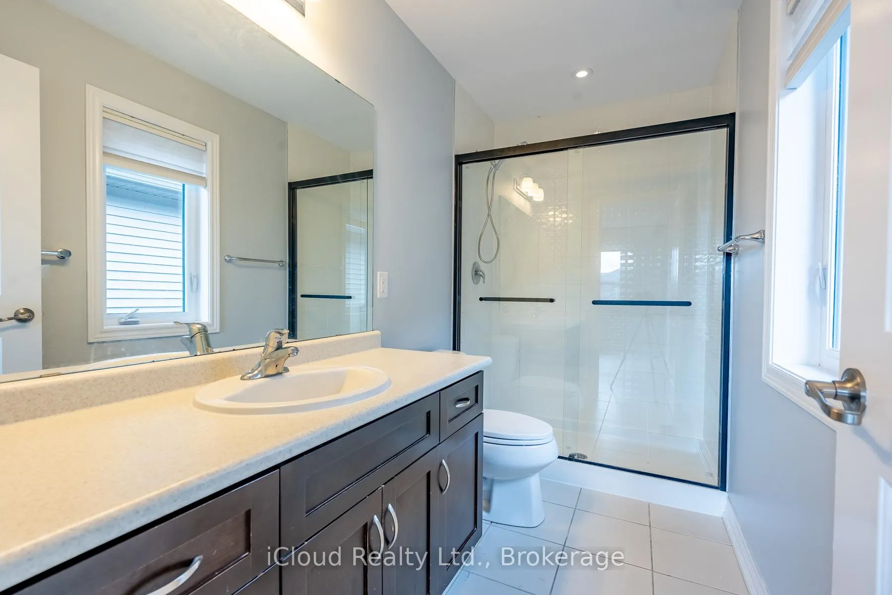 Photo 19 of 113 Echovalley Drive, Hamilton, Stoney Creek Mountain — HOMEH