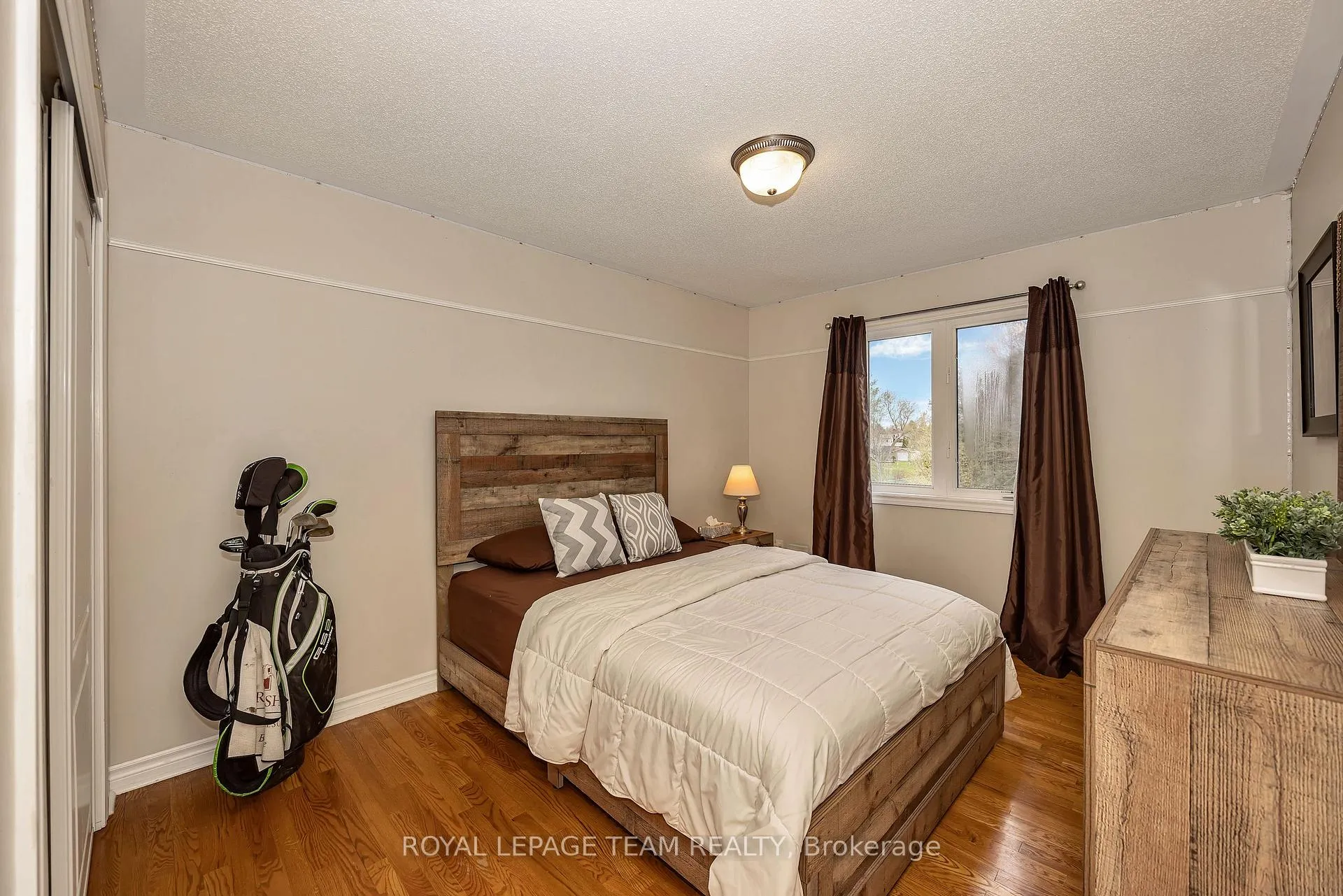 Photo 24 of 7067 Donwel Drive, Ottawa, Greely — HOMEH