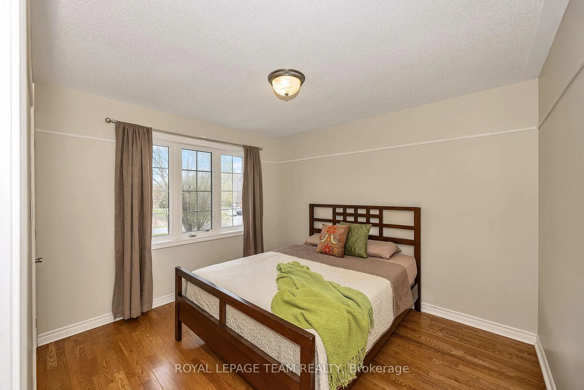 Photo 26 of 7067 Donwel Drive, Ottawa, Greely — HOMEH