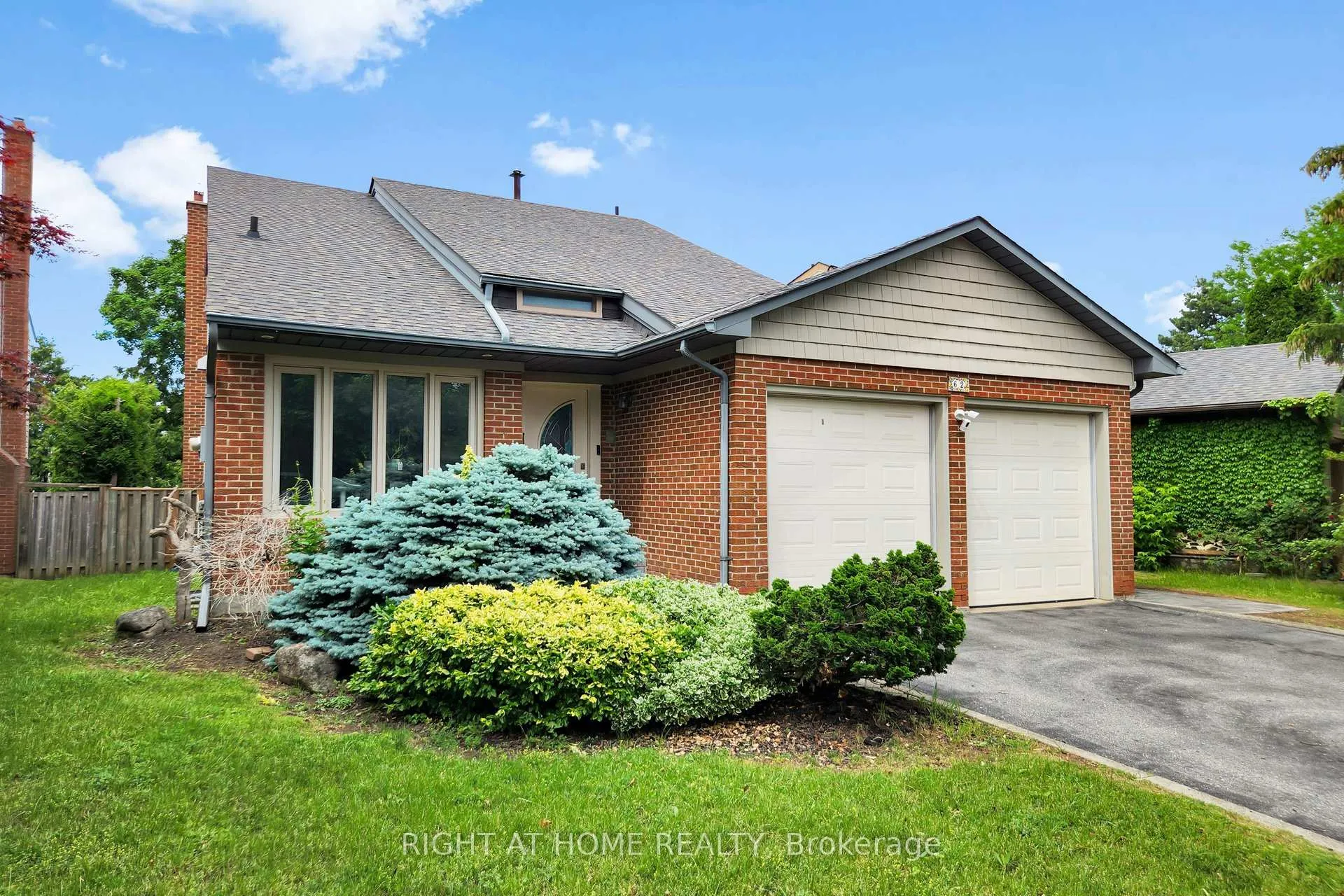 Photo 3 of 62 Kings College Road, Markham, Aileen-Willowbrook — HOMEH