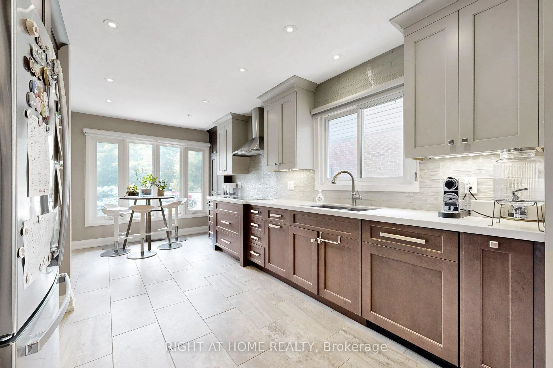 Photo 5 of 62 Kings College Road, Markham, Aileen-Willowbrook — HOMEH