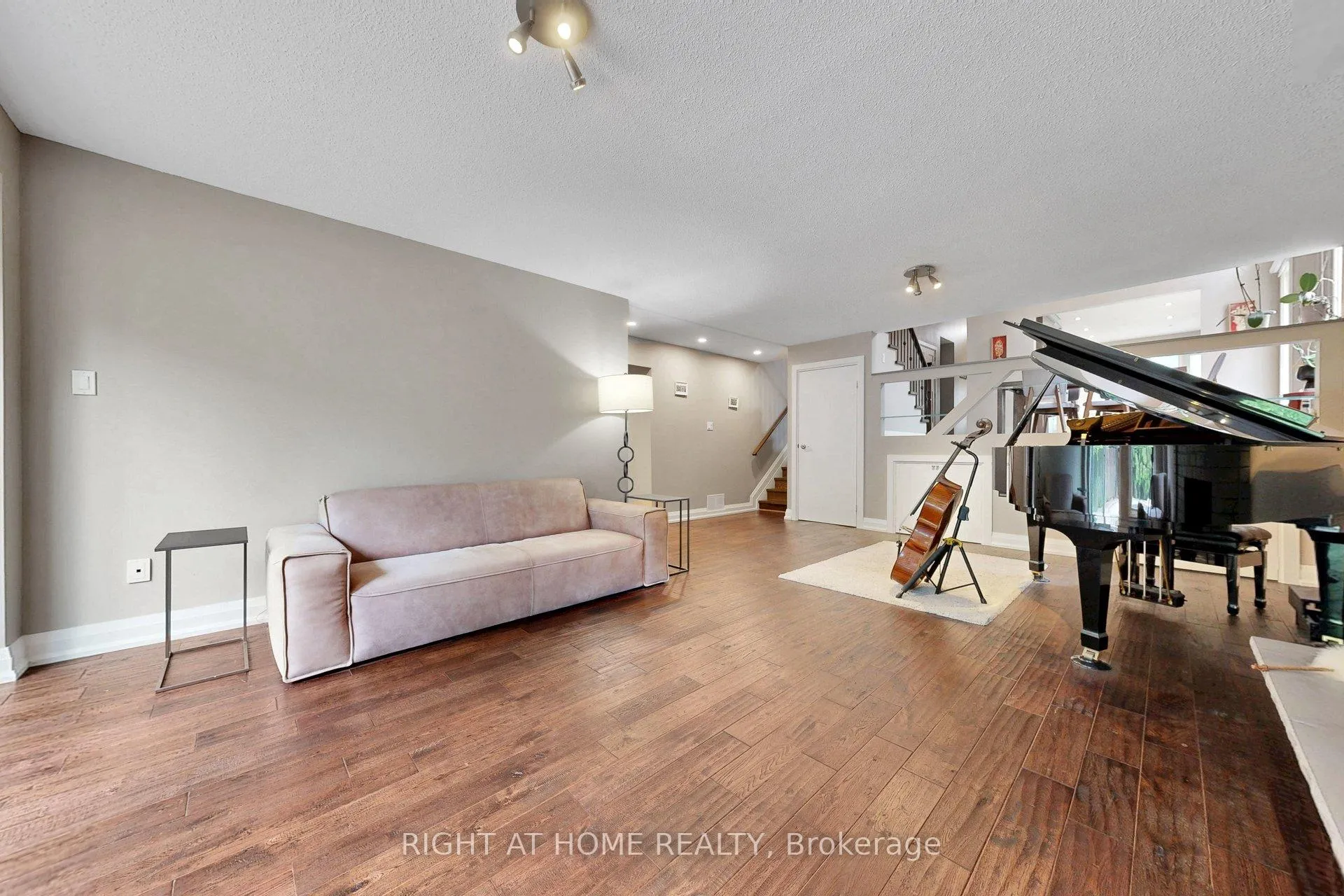 Photo 17 of 62 Kings College Road, Markham, Aileen-Willowbrook — HOMEH