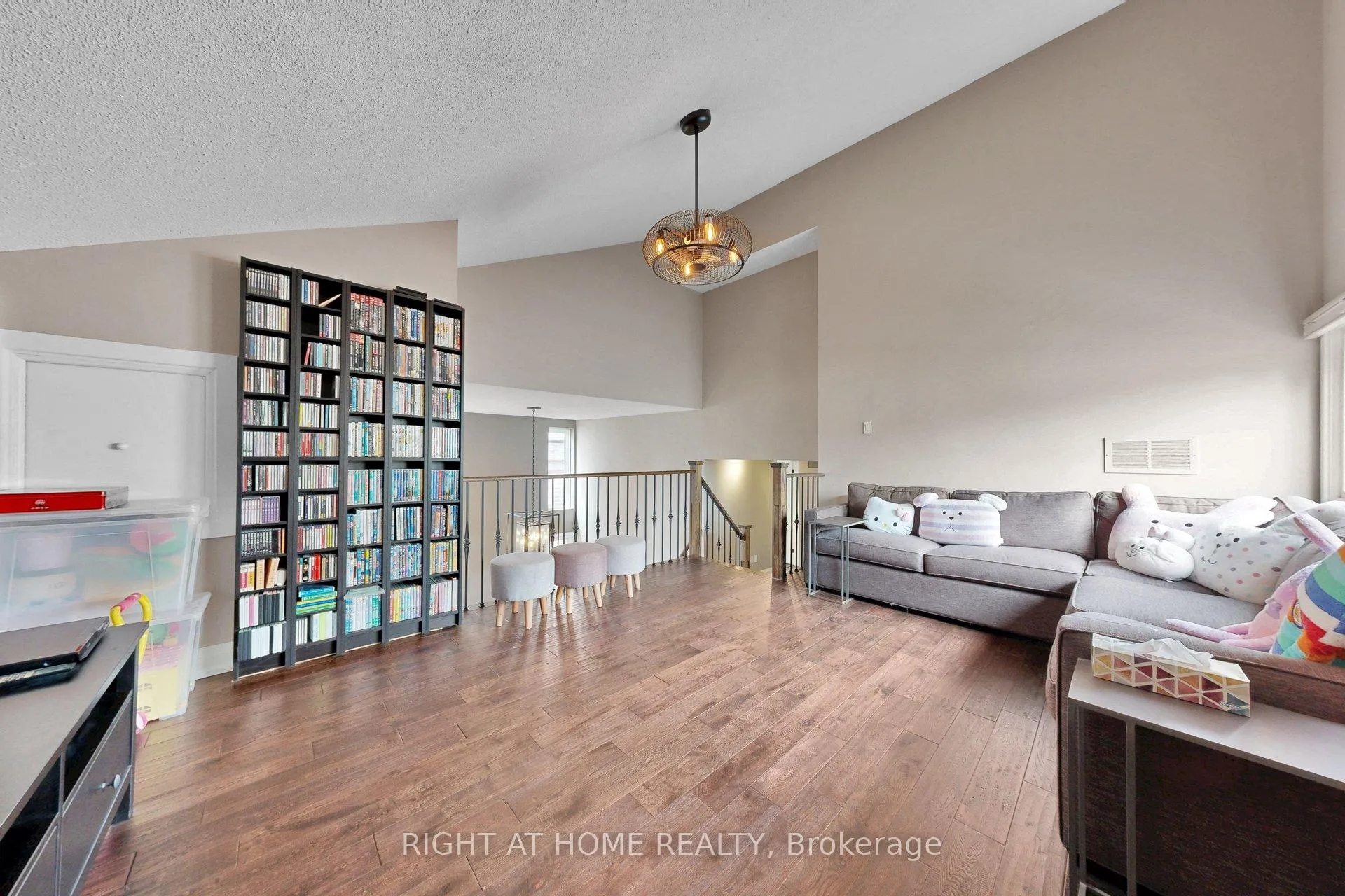 Photo 30 of 62 Kings College Road, Markham, Aileen-Willowbrook — HOMEH