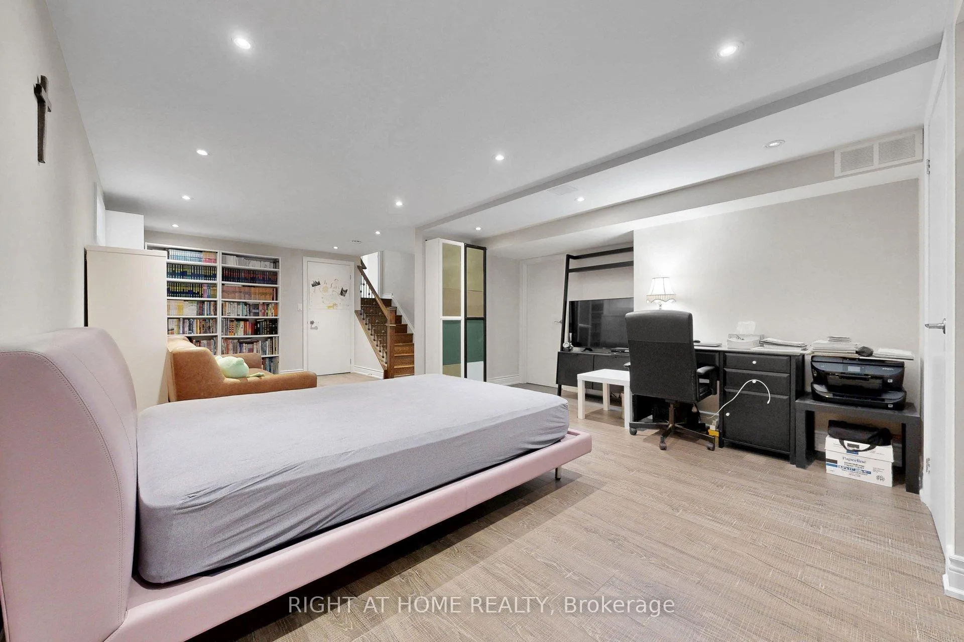 Photo 33 of 62 Kings College Road, Markham, Aileen-Willowbrook — HOMEH