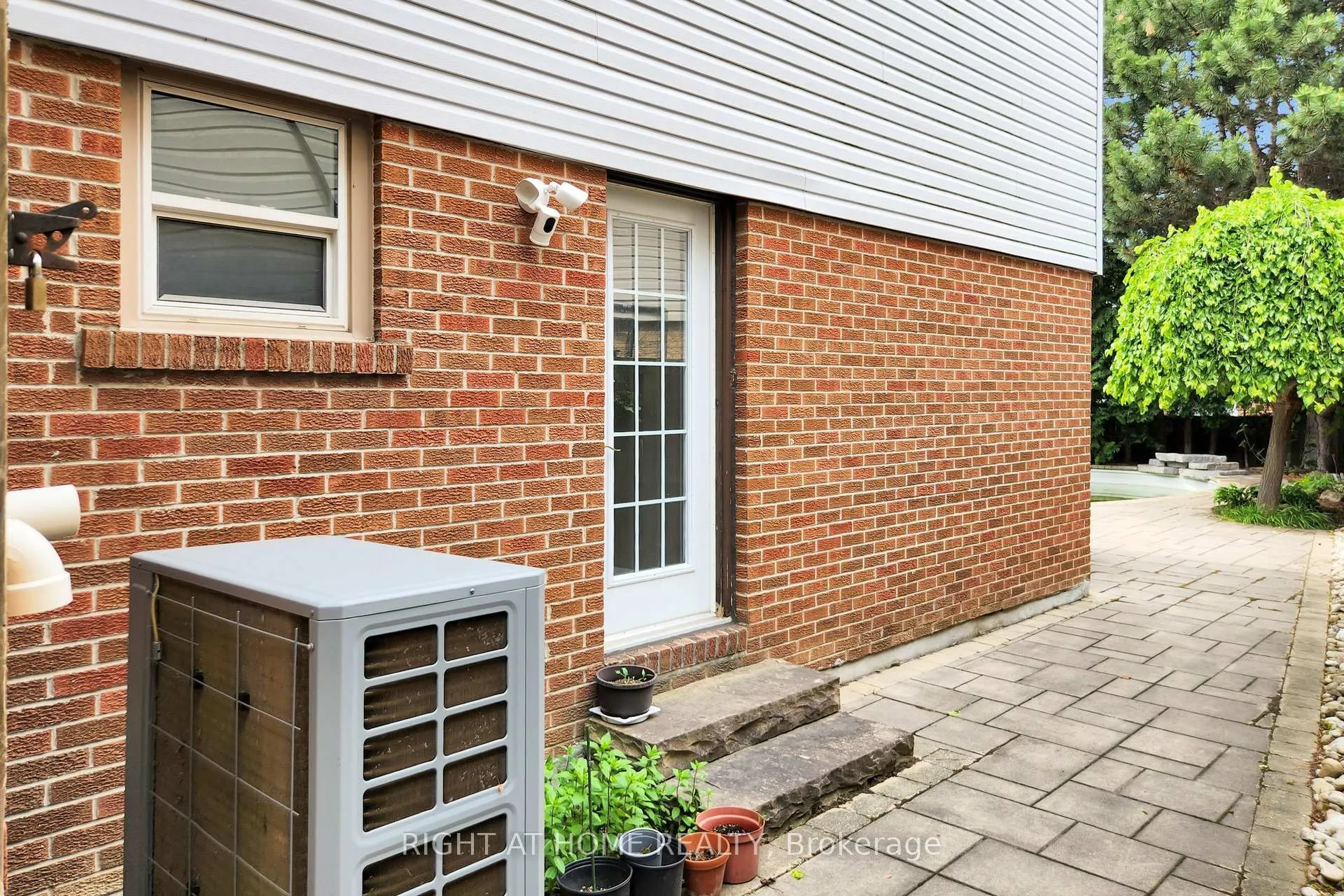 Photo 36 of 62 Kings College Road, Markham, Aileen-Willowbrook — HOMEH