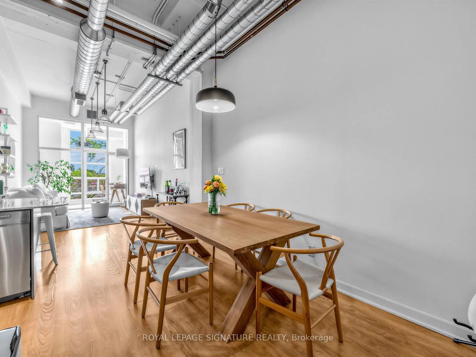 Photo 6 of Unit 422, 380 Macpherson Avenue, Toronto, Casa Loma — HOMEH