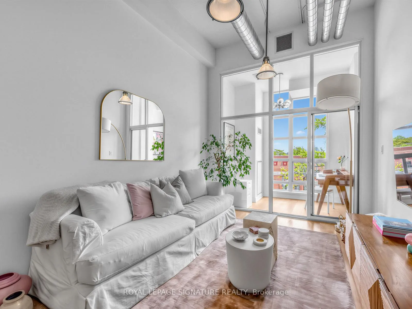 Photo 13 of Unit 422, 380 Macpherson Avenue, Toronto, Casa Loma — HOMEH