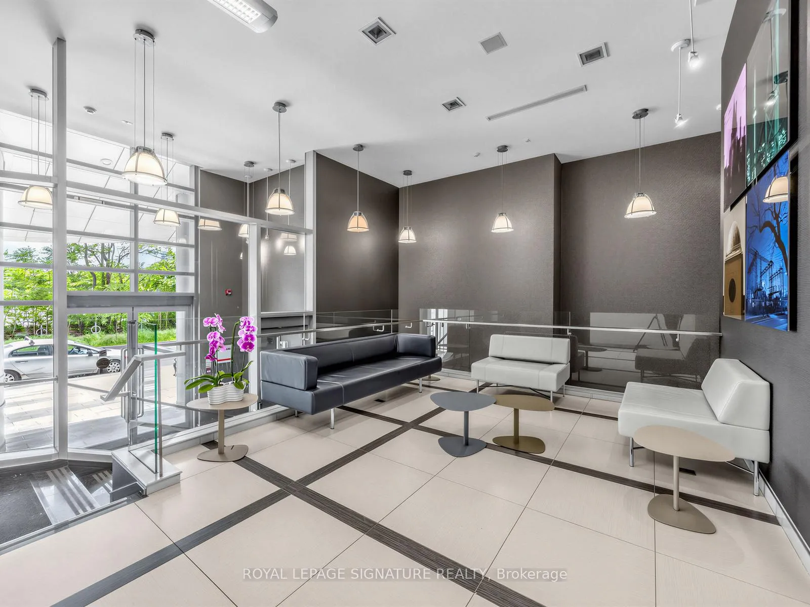 Photo 18 of Unit 422, 380 Macpherson Avenue, Toronto, Casa Loma — HOMEH