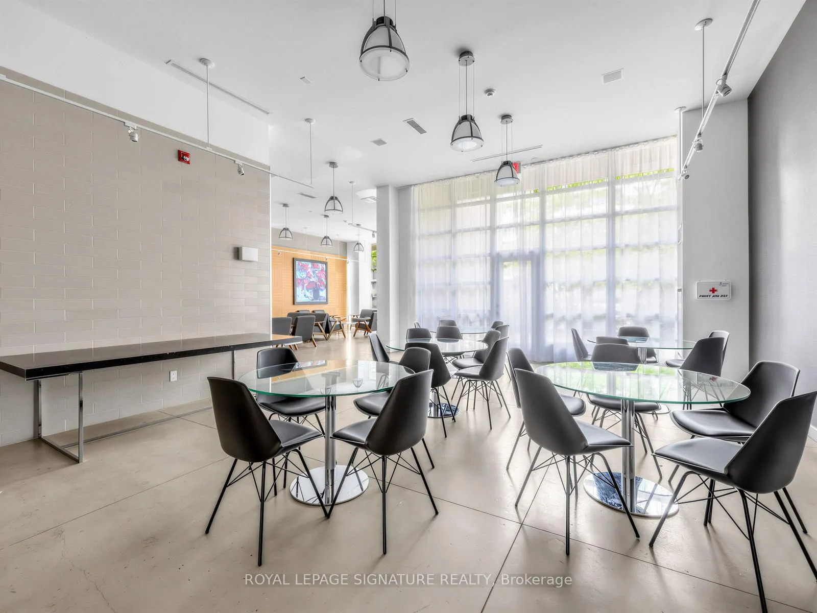 Photo 22 of Unit 422, 380 Macpherson Avenue, Toronto, Casa Loma — HOMEH