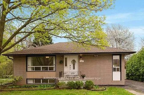 Photo 1 of 2076 Constance Drive, Oakville, Ford — HOMEH