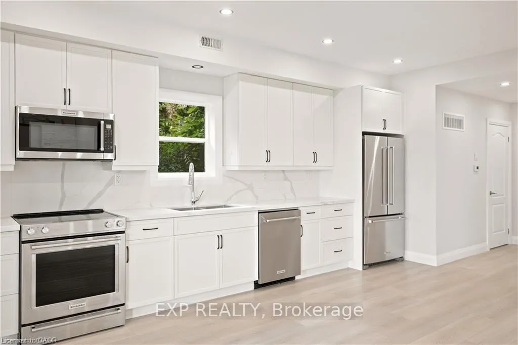 Photo 8 of 129 St George Street, Kitchener, Cedar Hill — HOMEH