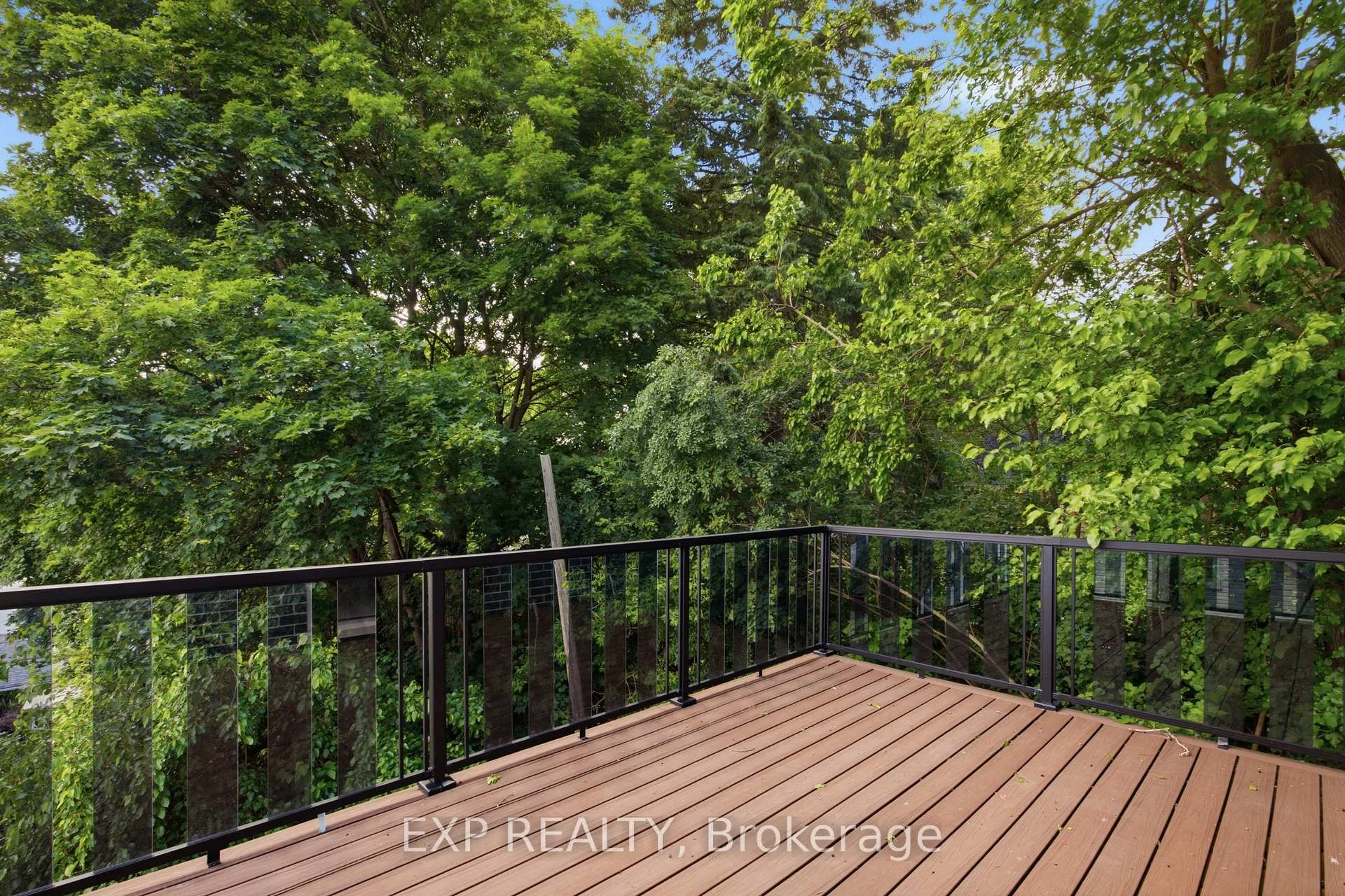 Photo 33 of 129 St George Street, Kitchener, Cedar Hill — HOMEH