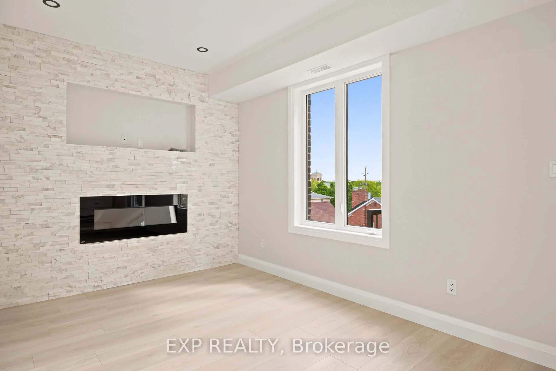 Photo 45 of 129 St George Street, Kitchener, Cedar Hill — HOMEH