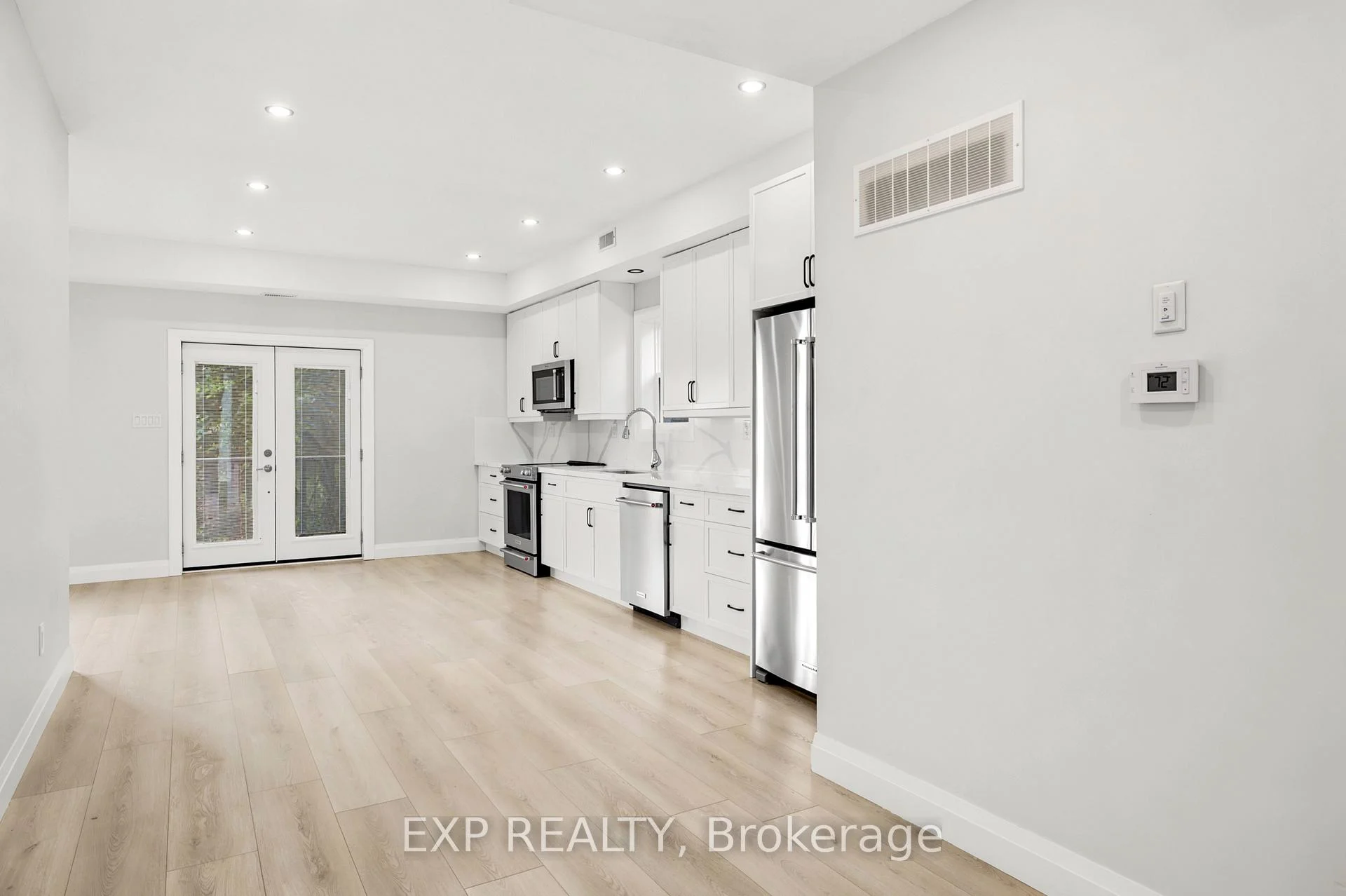 Photo 51 of 129 St George Street, Kitchener, Cedar Hill — HOMEH