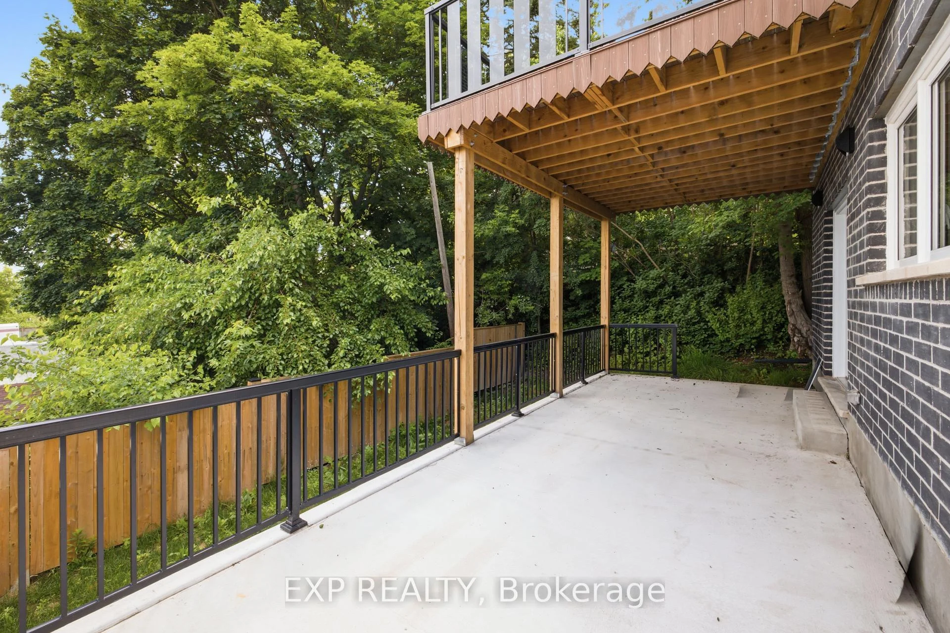 Photo 53 of 129 St George Street, Kitchener, Cedar Hill — HOMEH