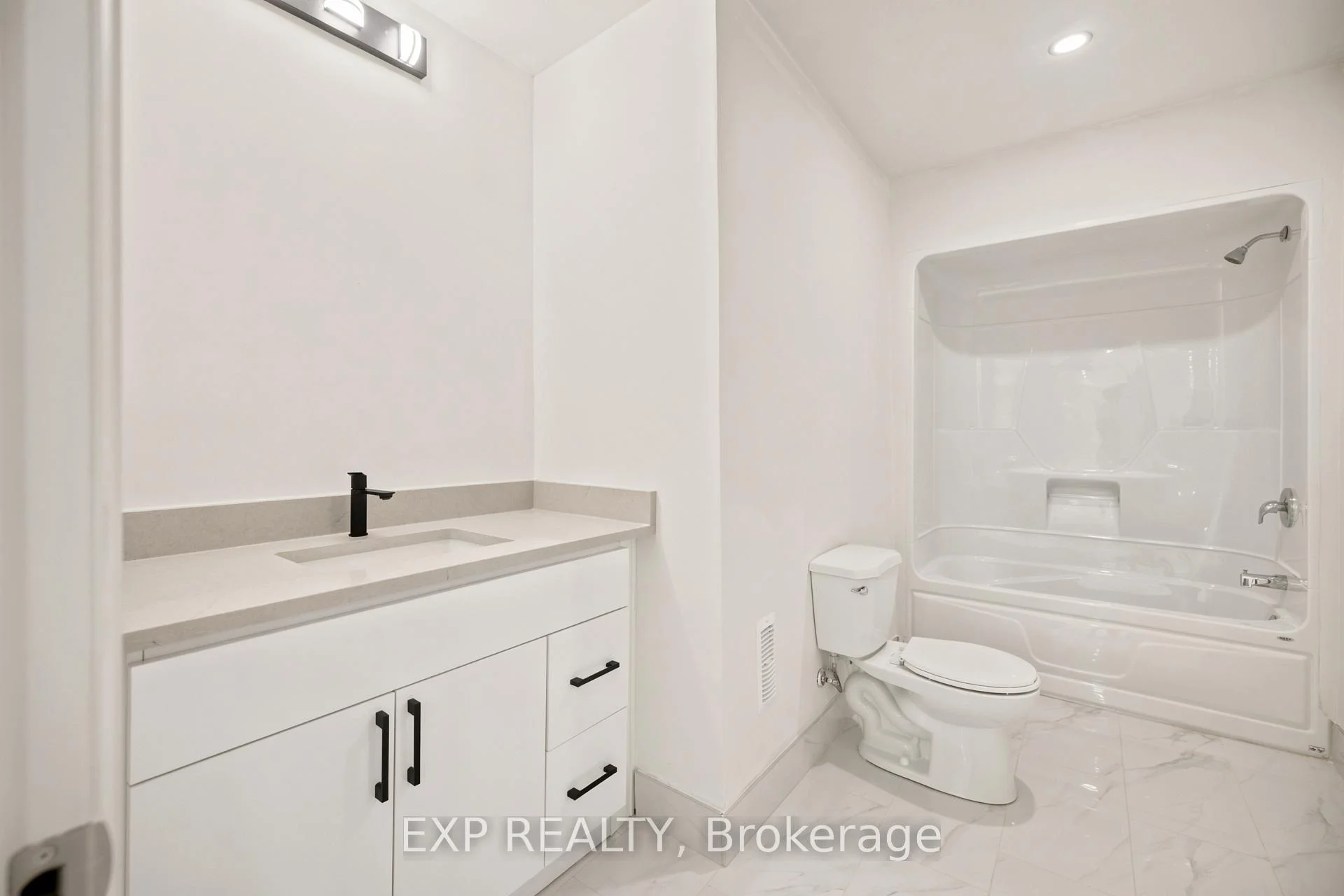 Photo 63 of 129 St George Street, Kitchener, Cedar Hill — HOMEH