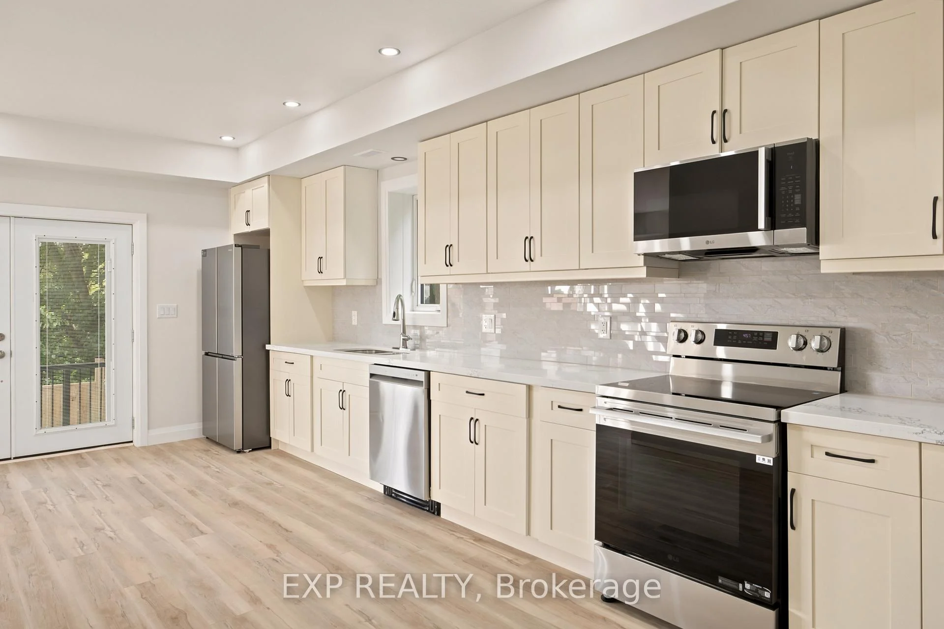 Photo 71 of 129 St George Street, Kitchener, Cedar Hill — HOMEH