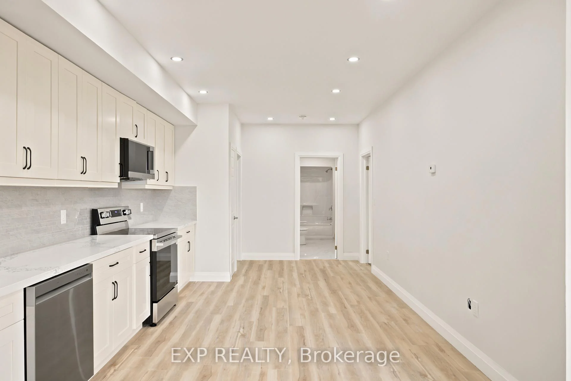 Photo 75 of 129 St George Street, Kitchener, Cedar Hill — HOMEH